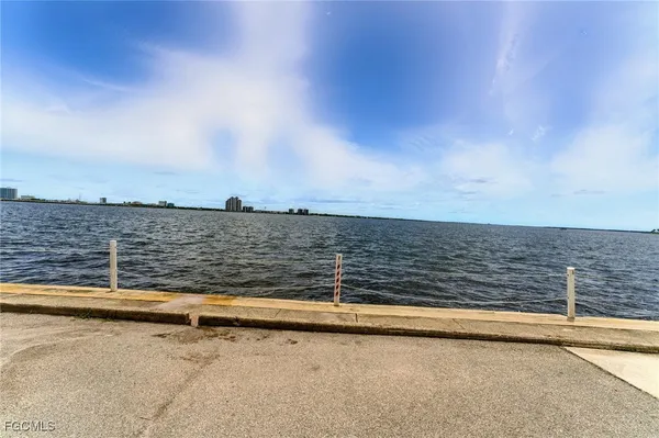 $1,300 | 3460 North Key Drive, Unit 409, North Fort Myers, FL 33903