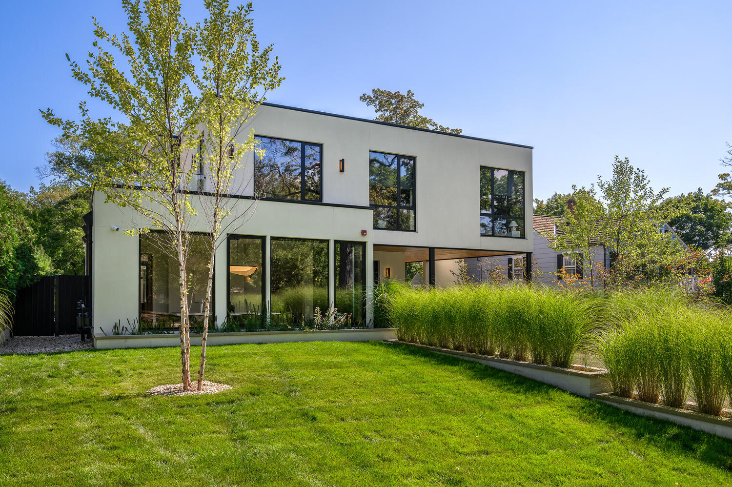 921 Sheridan Road Glencoe, IL 60022 - Photo 3 of 51 a house that has a tree in front of it