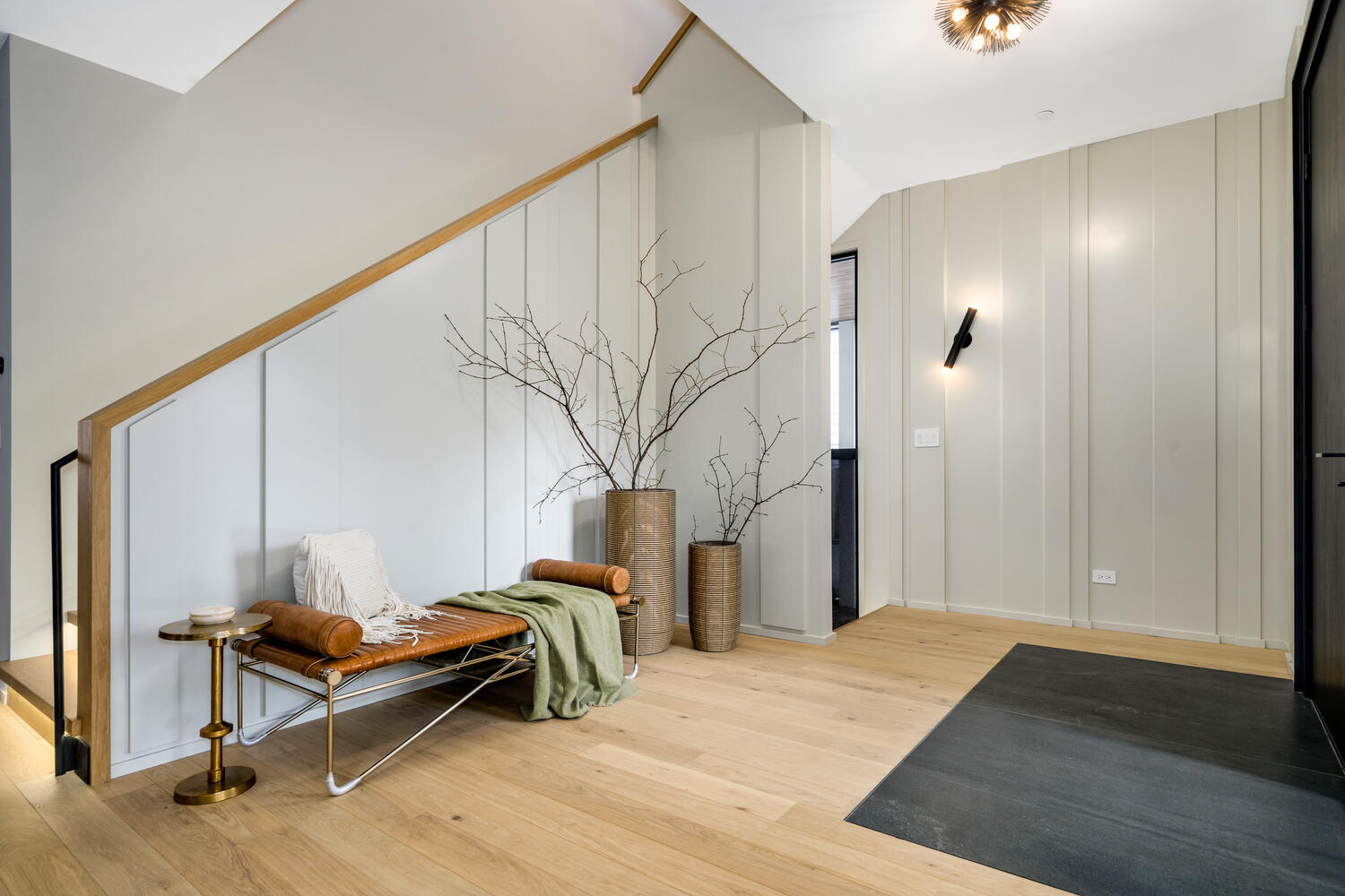 921 Sheridan Road Glencoe, IL 60022 - Photo 4 of 51 a bed room with a bed and a window