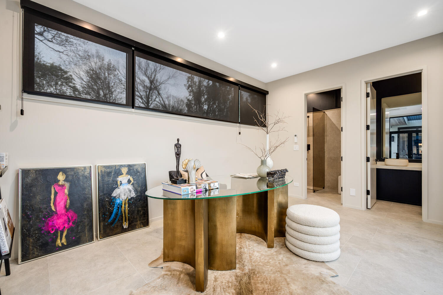 921 Sheridan Road Glencoe, IL 60022 - Photo 42 of 51 a living room with furniture