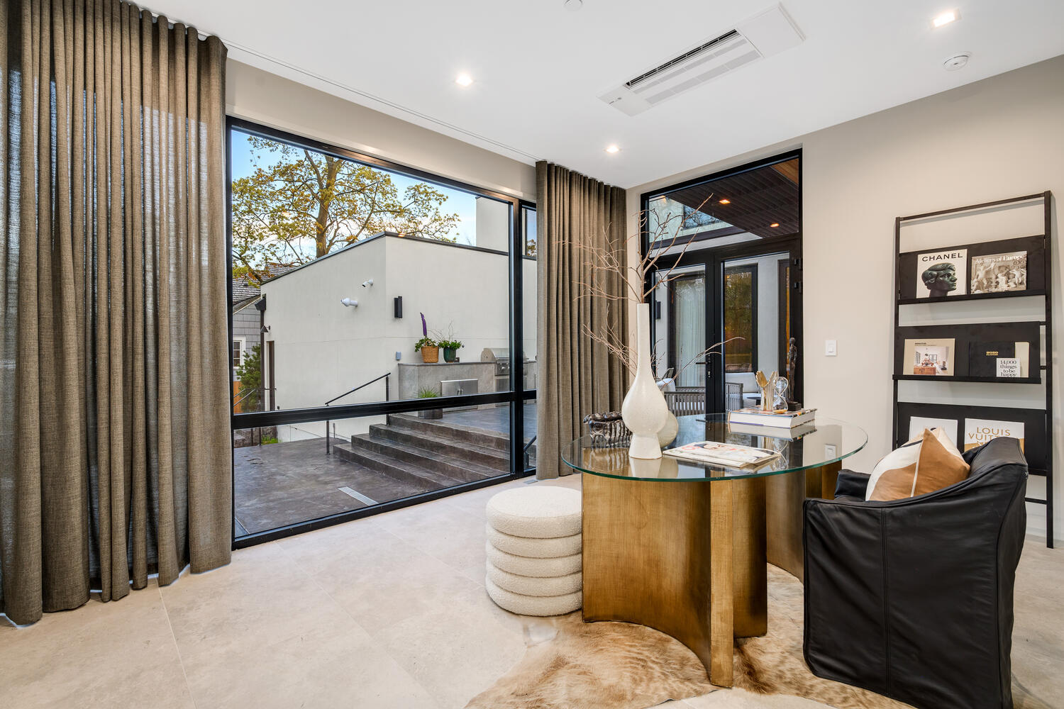 921 Sheridan Road Glencoe, IL 60022 - Photo 43 of 51 a living room with furniture and a large window
