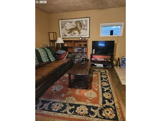 $340,000 | 5808 Southeast Hazel Place, Milwaukie, OR 97222