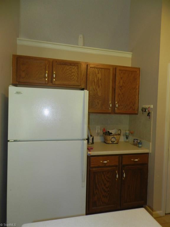 6970 Terrence Knoll Road Belews Creek, NC 27009 - Photo 4 of 13 Gallery Image 4