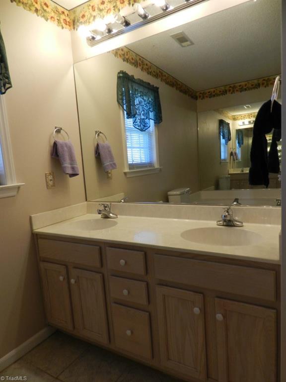 6970 Terrence Knoll Road Belews Creek, NC 27009 - Photo 7 of 13 Gallery Image 7