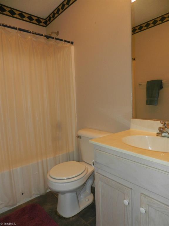 6970 Terrence Knoll Road Belews Creek, NC 27009 - Photo 10 of 13 Gallery Image 10