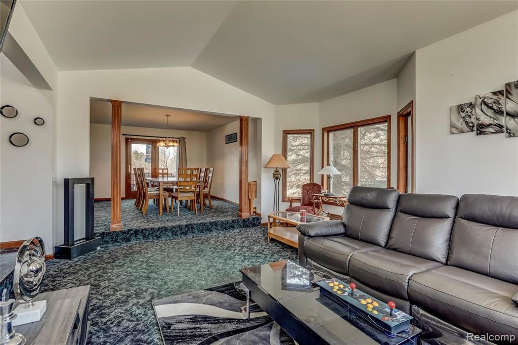 1235 North Morrish Road Flint, MI 48532 - Photo 5 of 40