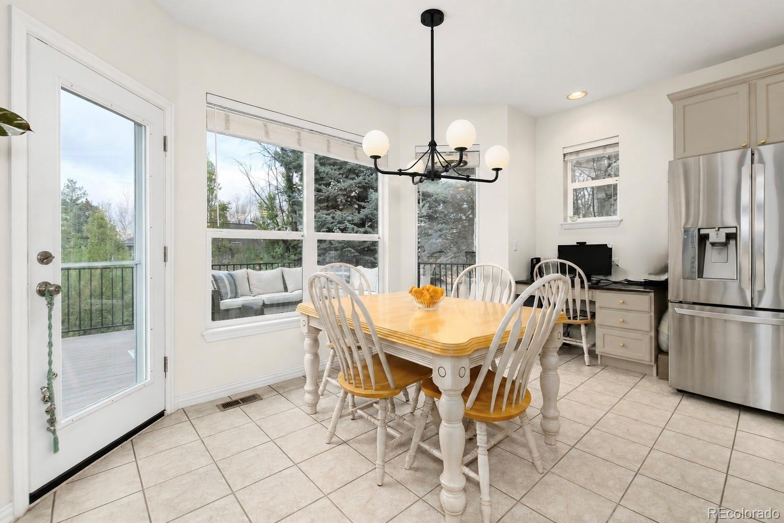 9798 Sylvestor Road Highlands Ranch, CO 80129 - Photo 13 of 49
