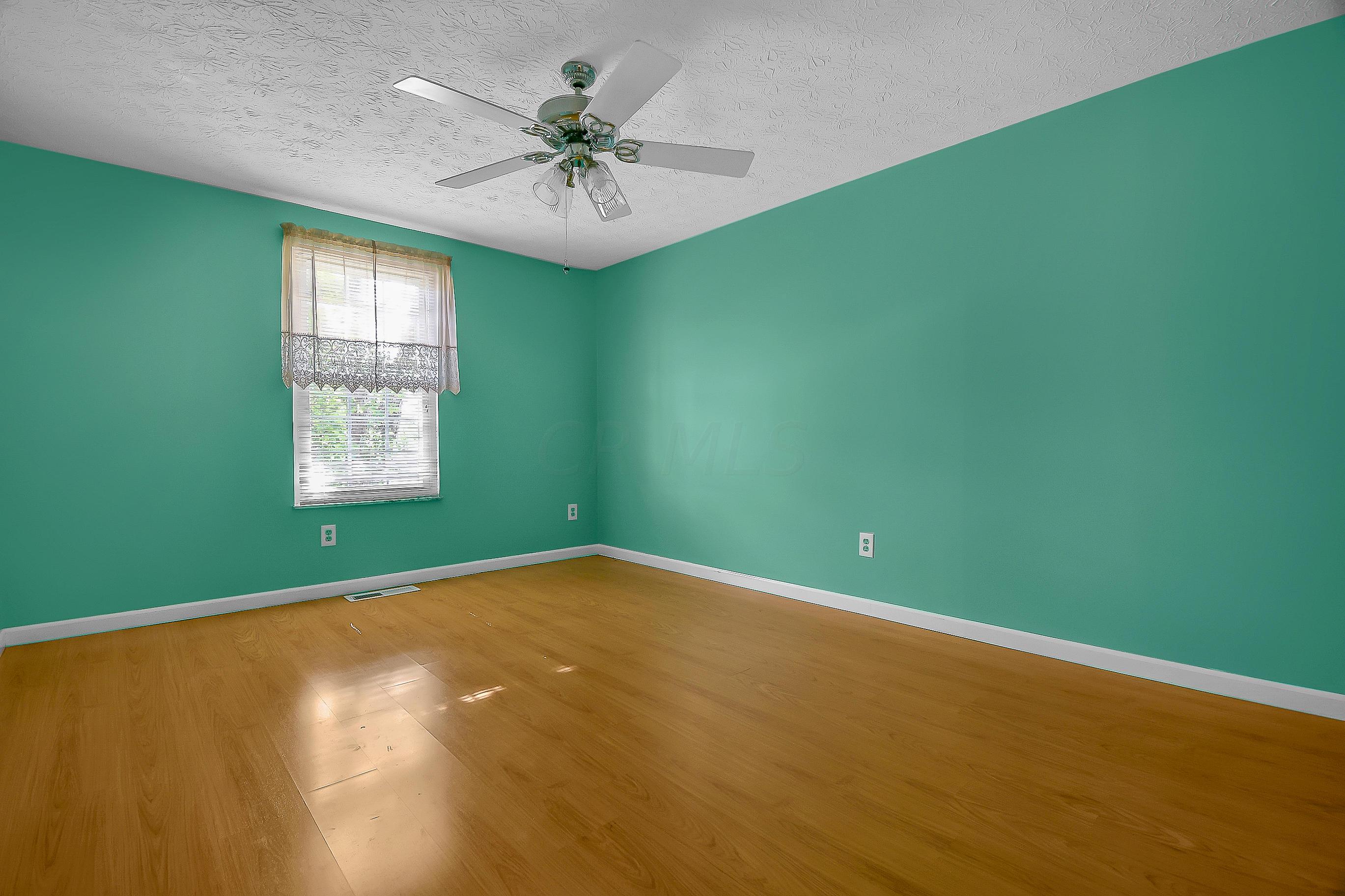 1077 South Hempstead Road Westerville, OH 43081 - Photo 16 of 34