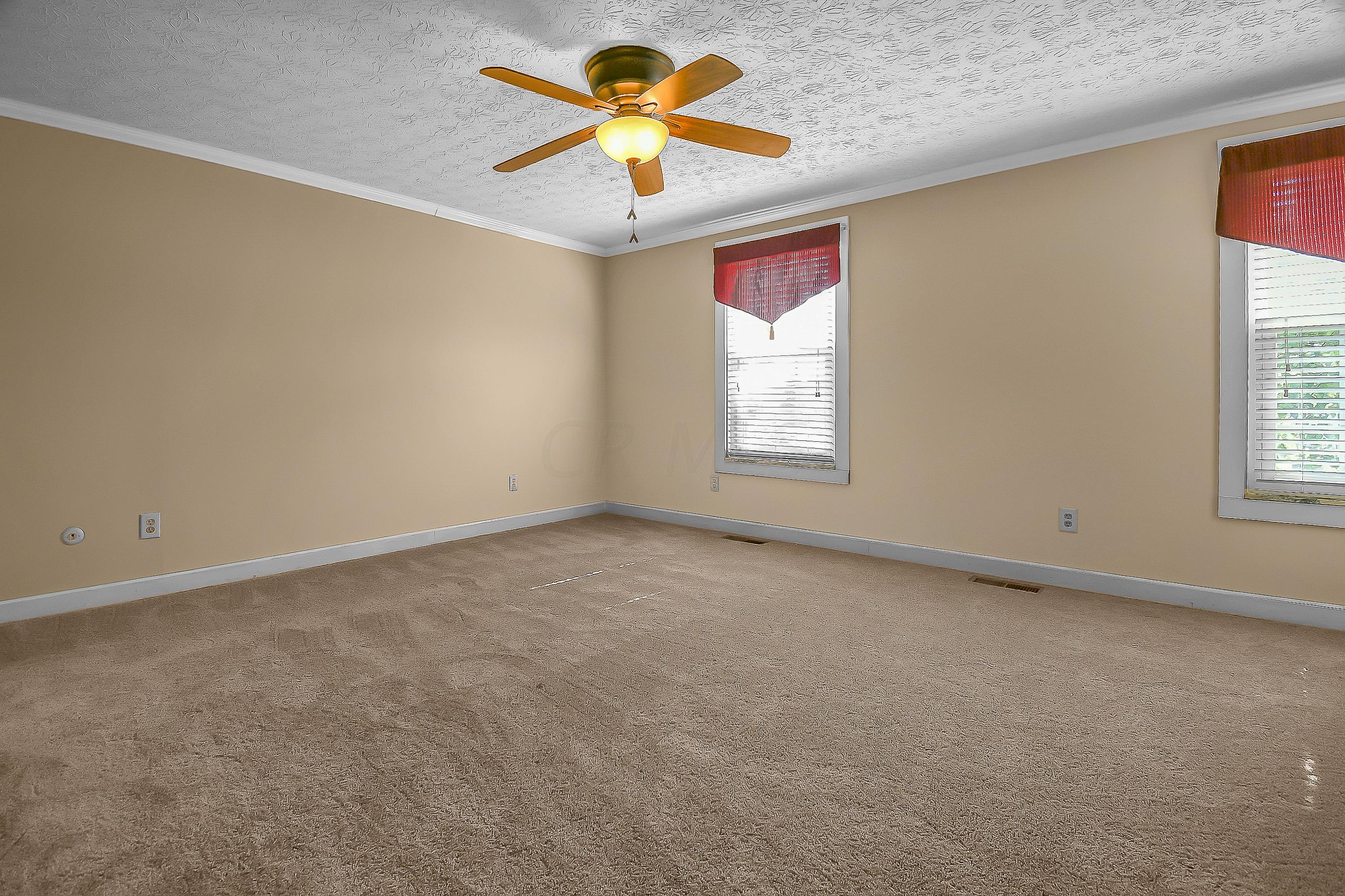 1077 South Hempstead Road Westerville, OH 43081 - Photo 23 of 34