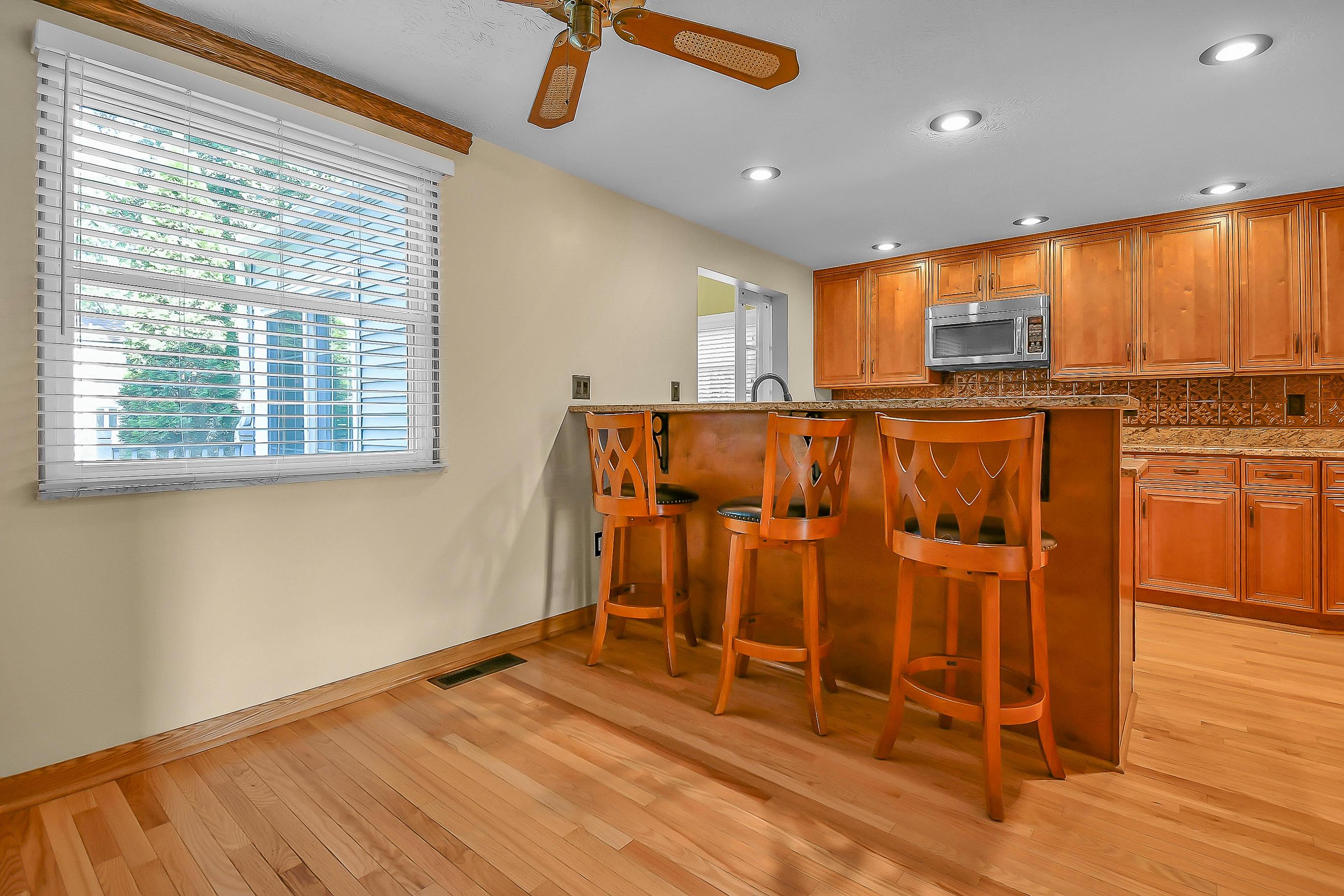 1077 South Hempstead Road Westerville, OH 43081 - Photo 7 of 34