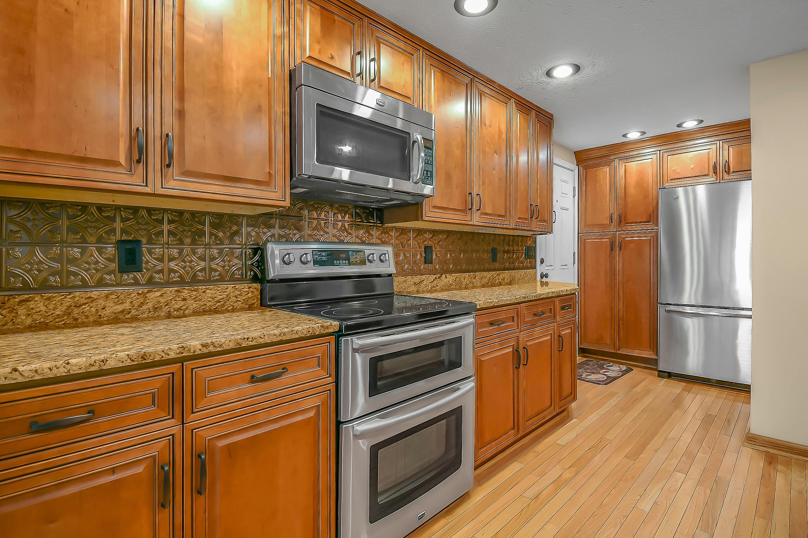1077 South Hempstead Road Westerville, OH 43081 - Photo 9 of 34