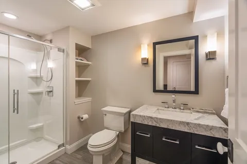 $2,898,000 | 8 Goldman Circle, Bedford, MA 01730