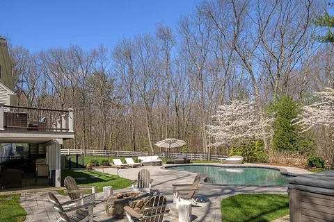 $2,898,000 | 8 Goldman Circle, Bedford, MA 01730