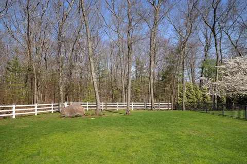 $2,898,000 | 8 Goldman Circle, Bedford, MA 01730