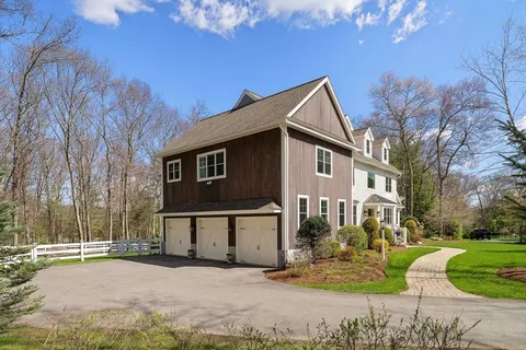 $2,898,000 | 8 Goldman Circle, Bedford, MA 01730
