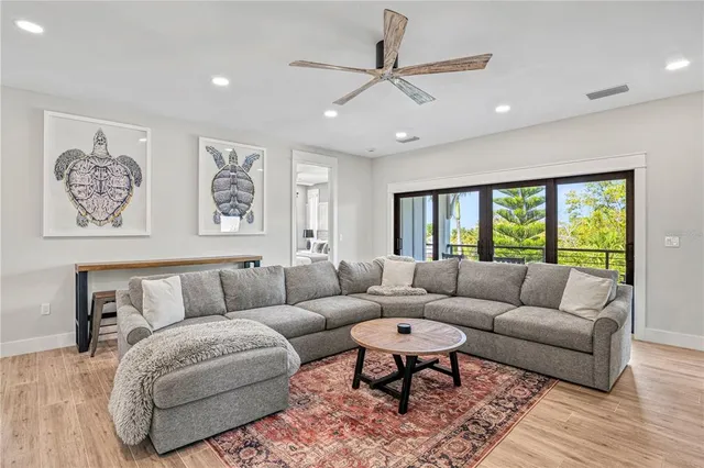 $5,900,000 | 119 Avenida Messina, Sarasota, FL 34242