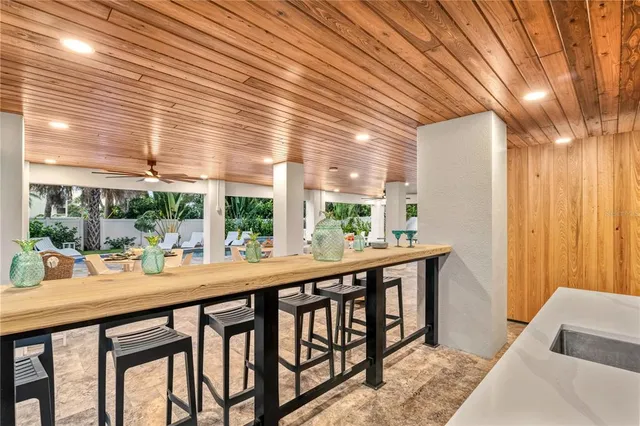 $5,900,000 | 119 Avenida Messina, Sarasota, FL 34242