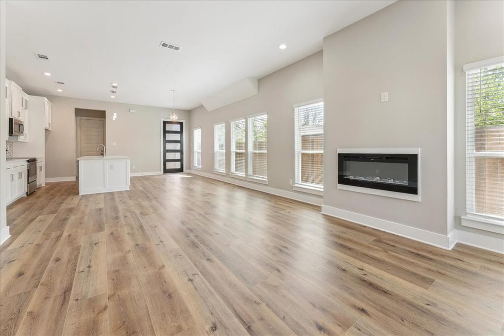 2811 Harston Street Dallas, TX 75212 - Photo 8 of 19