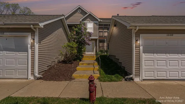 $2,050 | 1328 Heatherwood Lane, Ann Arbor, MI 48108