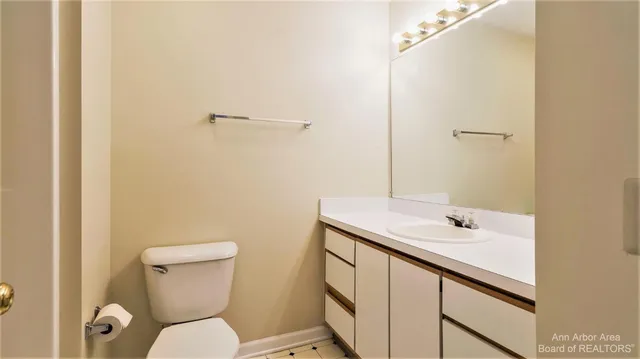 $2,050 | 1328 Heatherwood Lane, Ann Arbor, MI 48108