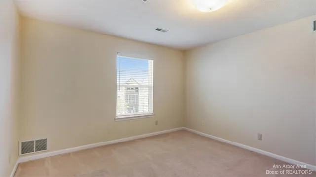 $2,050 | 1328 Heatherwood Lane, Ann Arbor, MI 48108