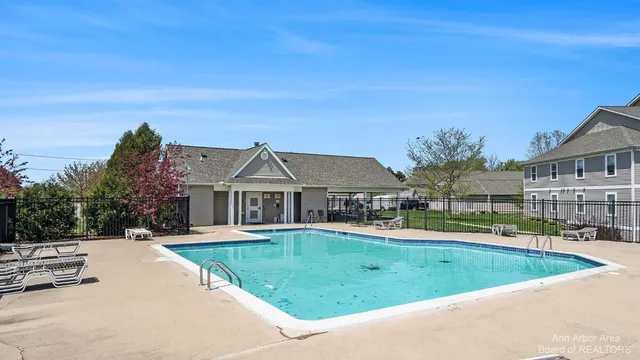 $2,050 | 1328 Heatherwood Lane, Ann Arbor, MI 48108