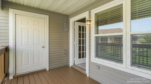 $2,050 | 1328 Heatherwood Lane, Ann Arbor, MI 48108