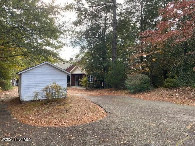 $2,050 | 308 Summit Street, Aberdeen, NC 28315