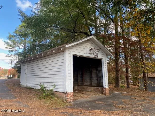 $2,050 | 308 Summit Street, Aberdeen, NC 28315