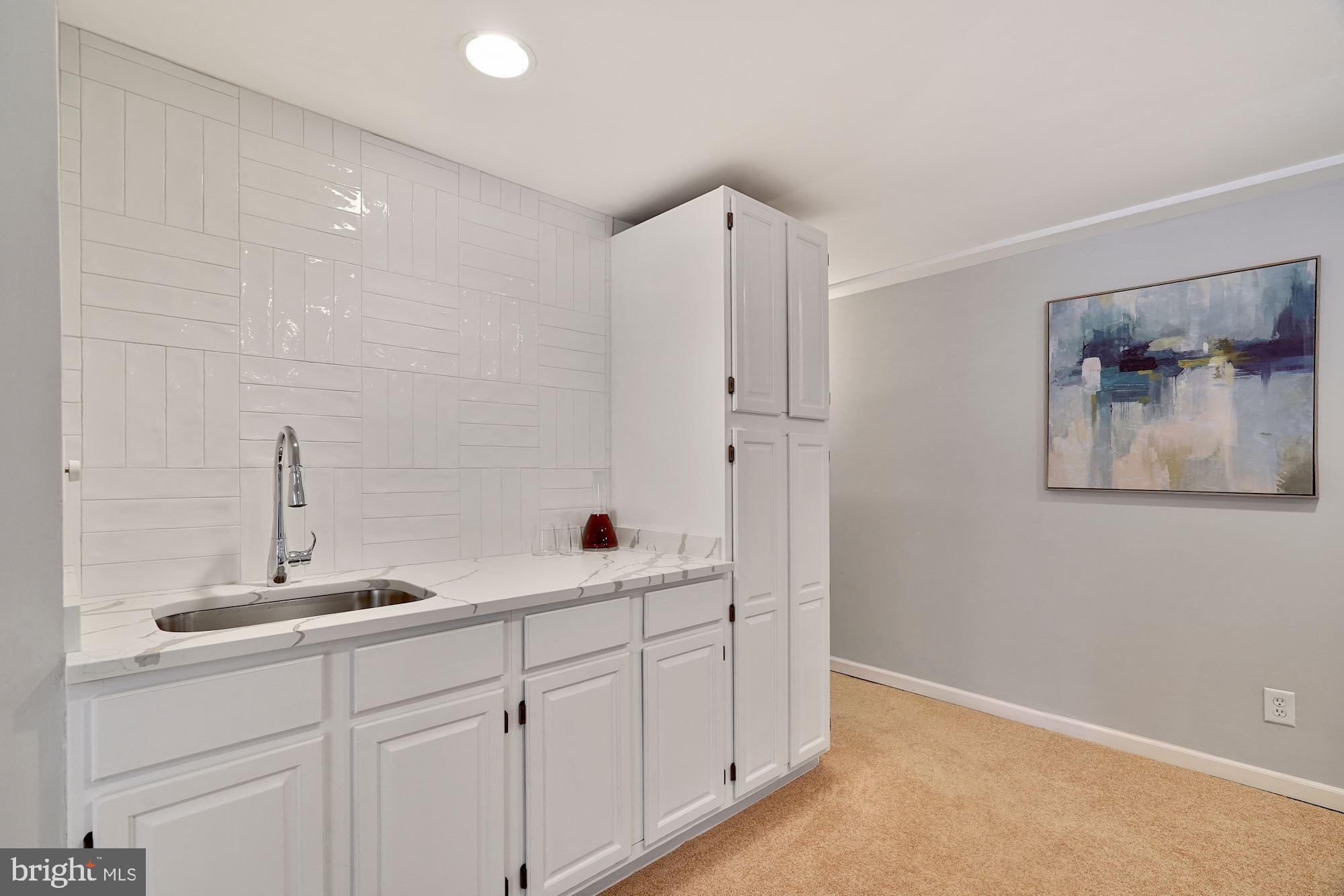 8505 Thames Street Springfield, VA 22151 - Photo 24 of 34 Wet Bar