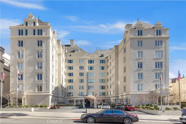 $7,495 | 1424 North Crescent Heights Boulevard, Unit 20, West Hollywood, CA 90046