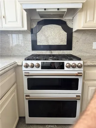 $6,990 | 1424 North Crescent Heights Boulevard, Unit 20, West Hollywood, CA 90046