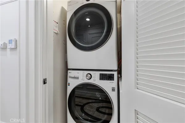 $6,990 | 1424 North Crescent Heights Boulevard, Unit 20, West Hollywood, CA 90046