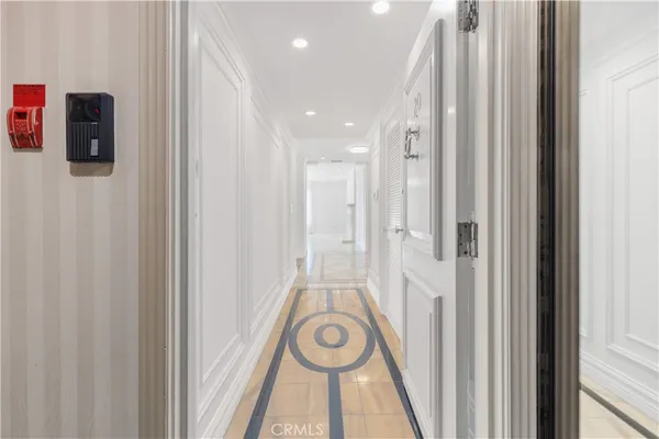 $6,990 | 1424 North Crescent Heights Boulevard, Unit 20, West Hollywood, CA 90046