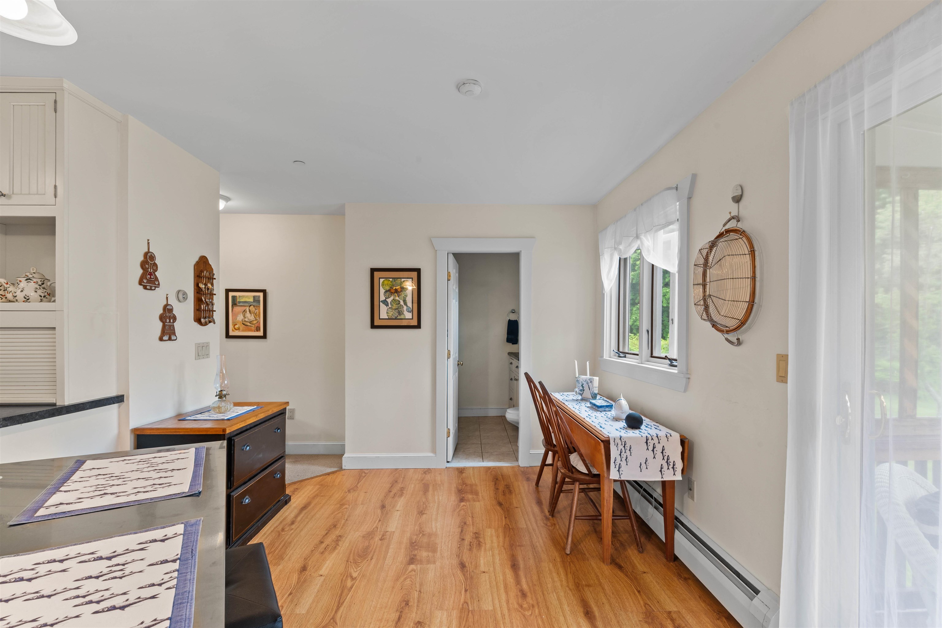 196 East Main Street, Unit 5 Conway, NH 03818 - Photo 6 of 37