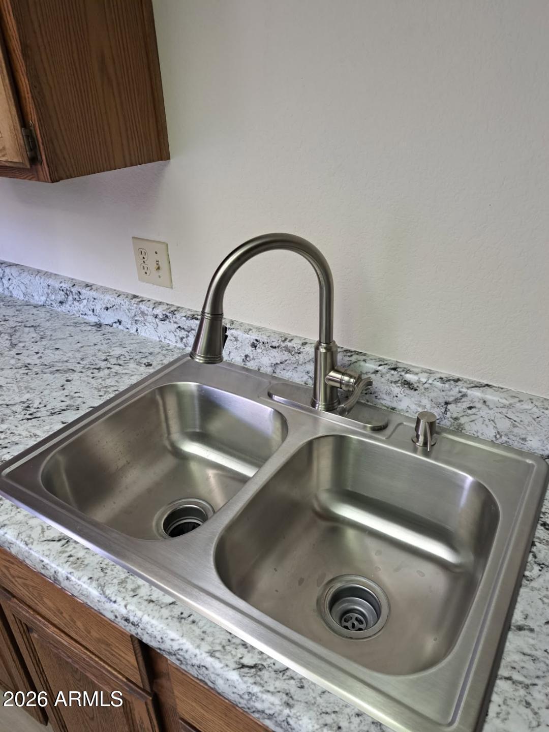507 West Knox Road Chandler, AZ 85225 - Photo 11 of 34 a close view of sink and tap