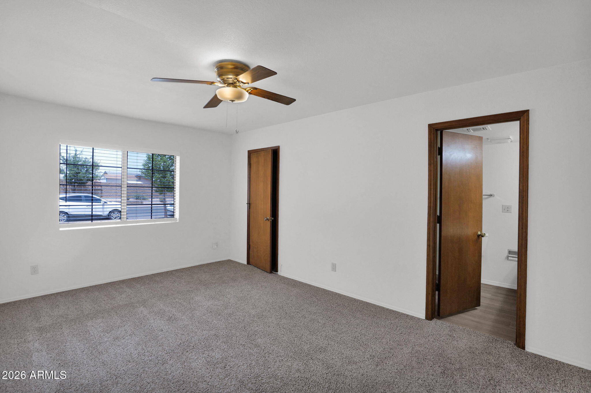 507 West Knox Road Chandler, AZ 85225 - Photo 13 of 34 a view of an empty room with a window