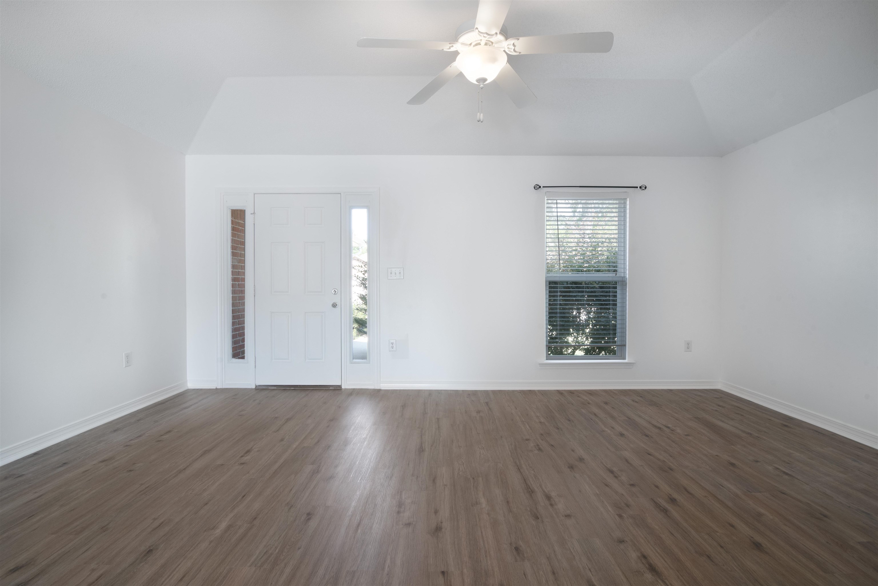 1788 Abbey Loop Foley, AL 36535 - Photo 3 of 24