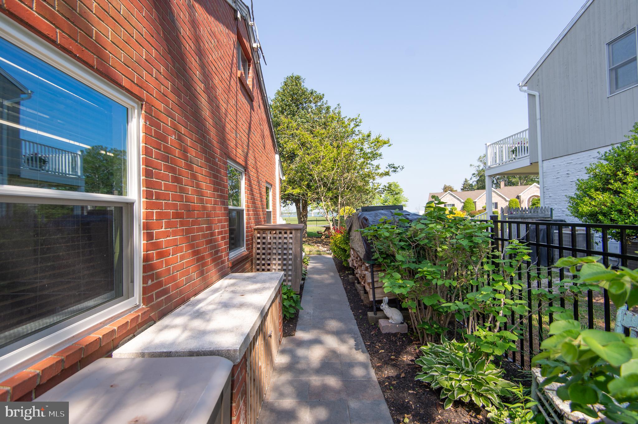 9 Hatsawap Road Cambridge, MD 21613 - Photo 53 of 78 Side Yard