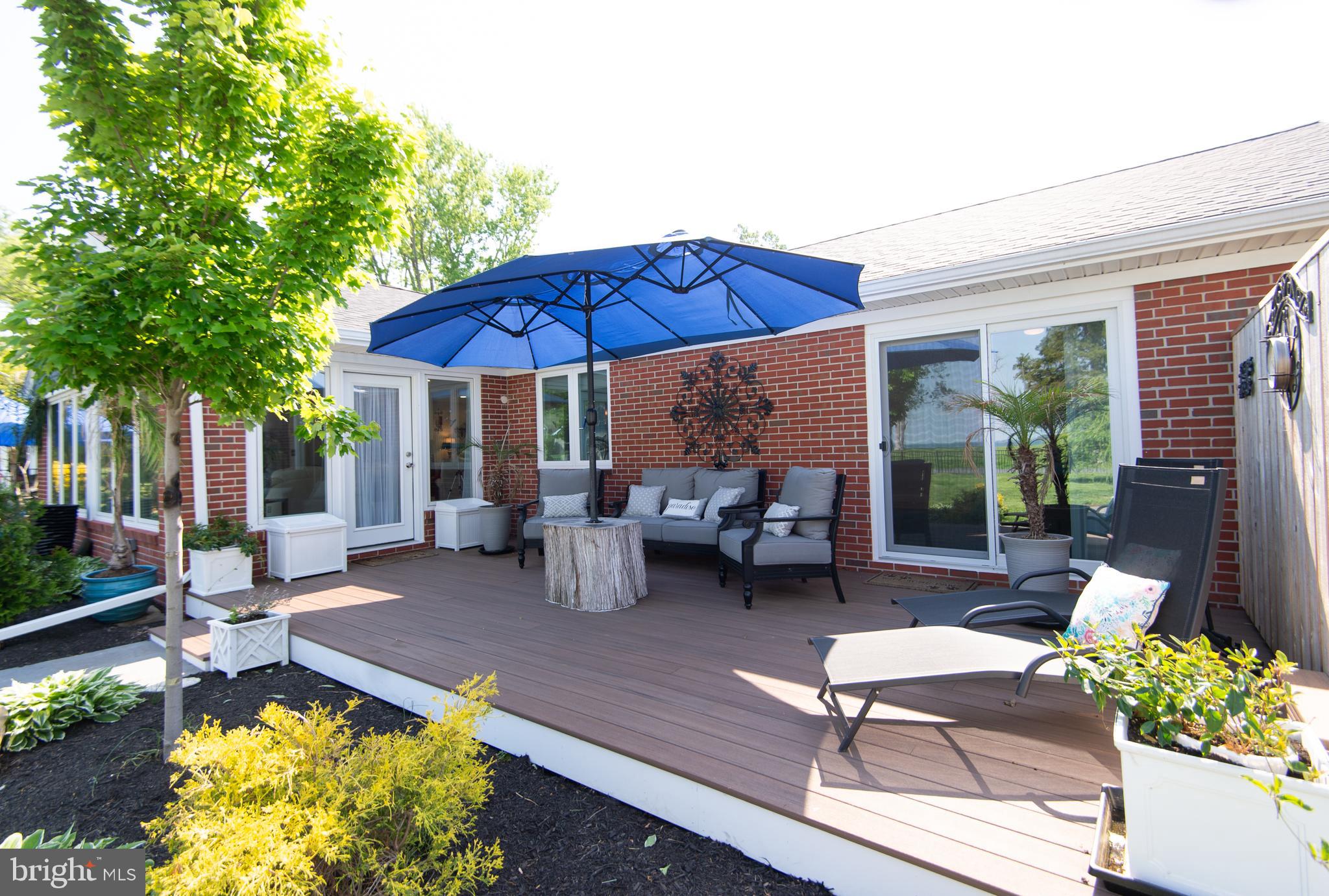 9 Hatsawap Road Cambridge, MD 21613 - Photo 62 of 78 Rear Desk with Water View