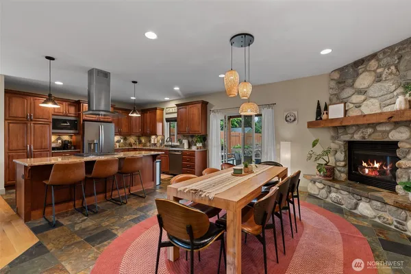 $799,900 | 104 35th Street Northwest, East Wenatchee, WA 98802