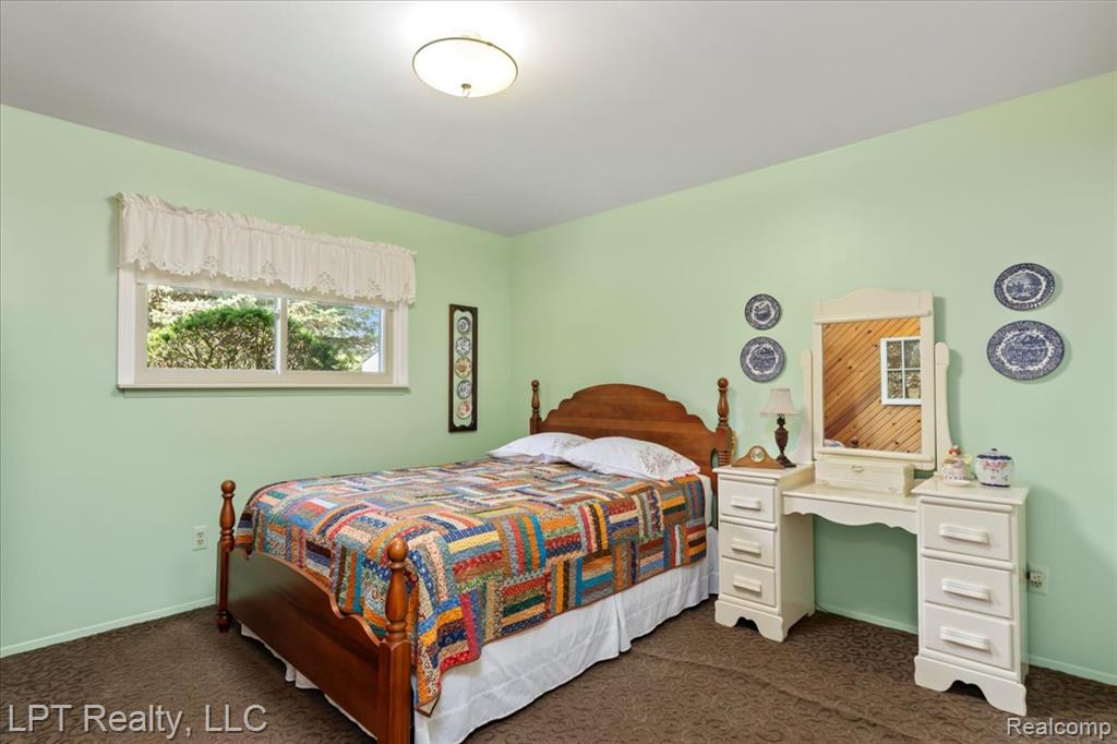 50422 Spruce Drive Chesterfield, MI 48047 - Photo 13 of 29