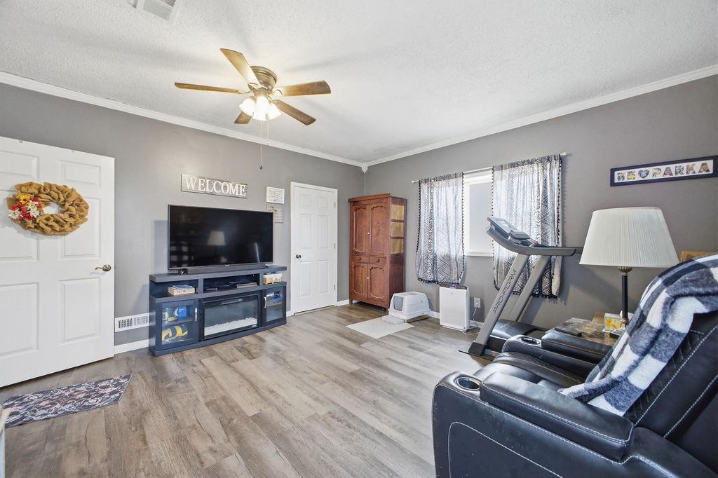 7164 State Route Amazonia, MO 64421 - Photo 5 of 38