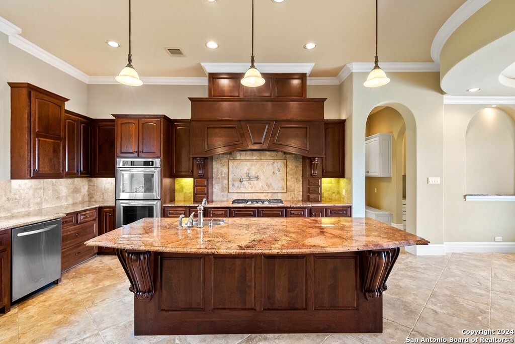 3722 Club View Court Kerrville, TX 78028 - Photo 17 of 80