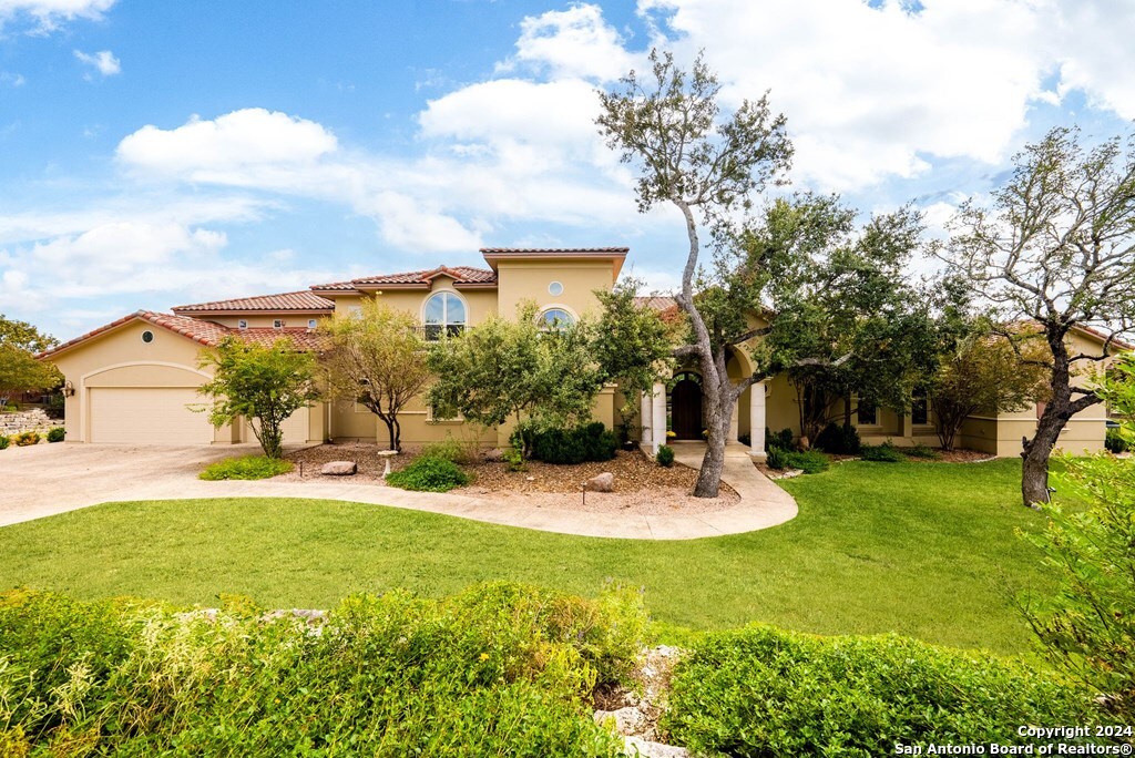 3722 Club View Court Kerrville, TX 78028 - Photo 37 of 80