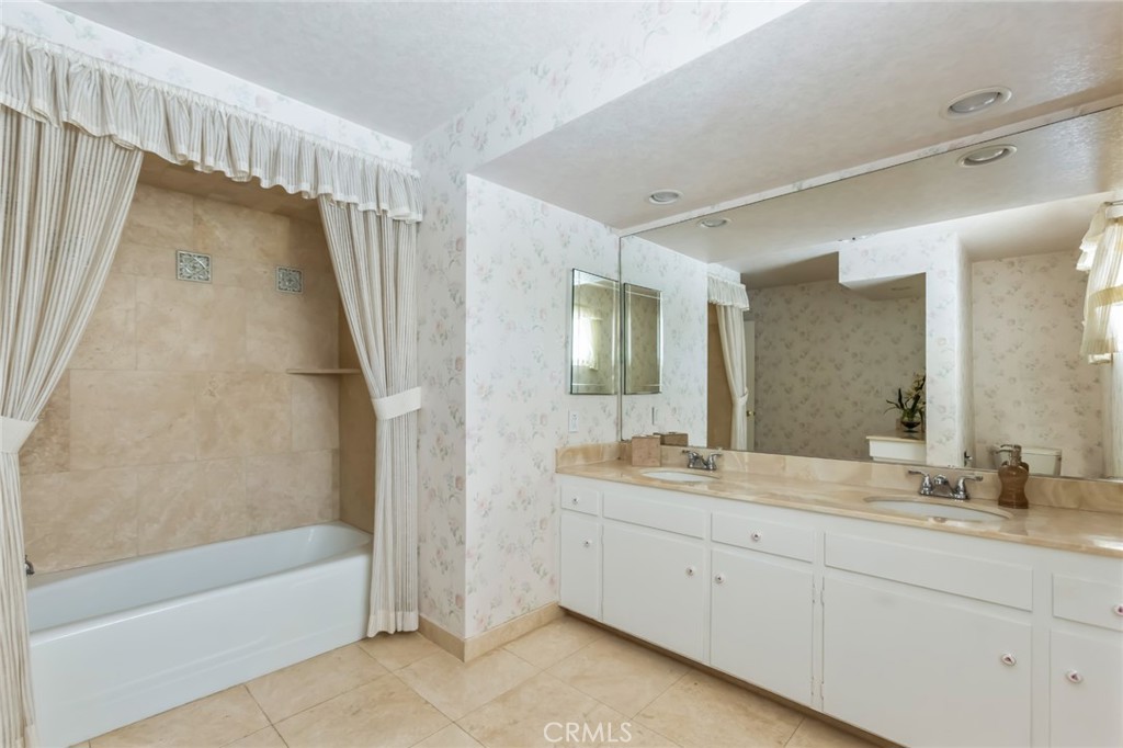 317 Whispering Oaks Drive Glendora, CA 91741 - Photo 22 of 29 Guest bath