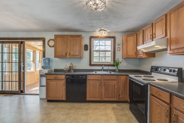 23 Randolph Road Wilmington, MA 01887 - Photo 15 of 30 Gallery Image 15