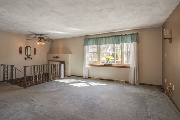 23 Randolph Road Wilmington, MA 01887 - Photo 7 of 30 Gallery Image 7