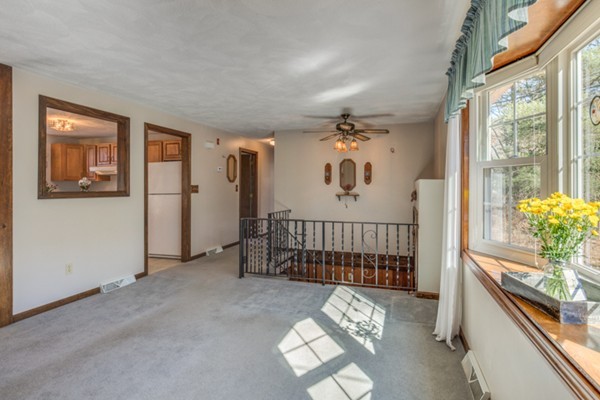 23 Randolph Road Wilmington, MA 01887 - Photo 10 of 30 Gallery Image 10