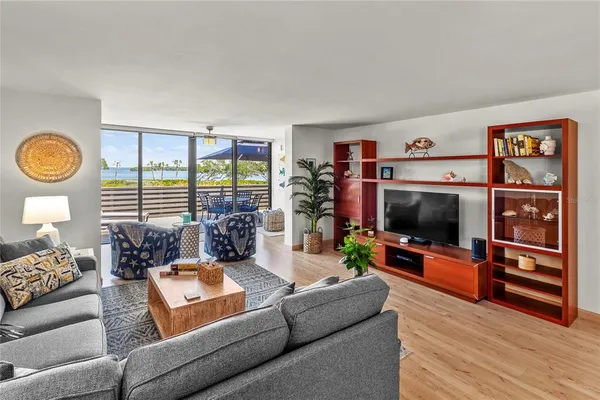 $6,000 | 817 Bayport Way, Unit 817, Longboat Key, FL 34228